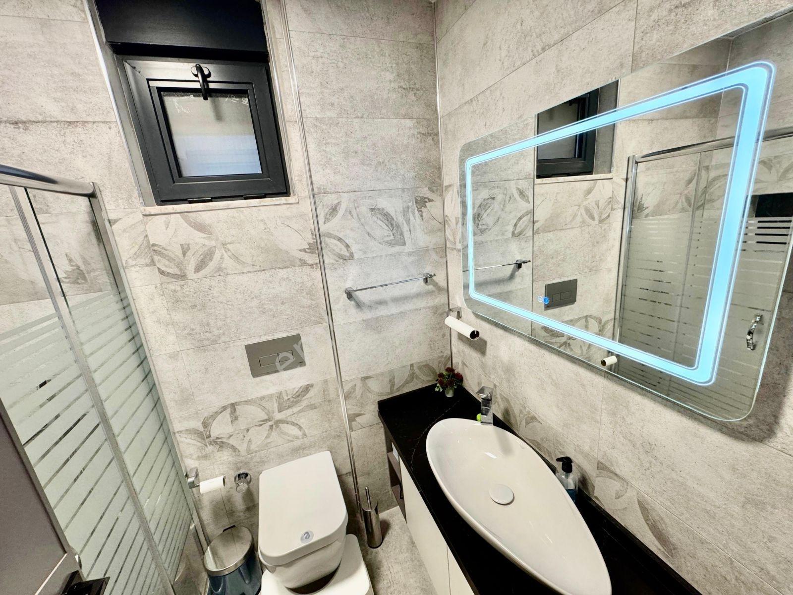 Altınkalede Havuzlu Yerden Isıtmalı 4+1 Lüks Villa Kiralık - Görsel 31