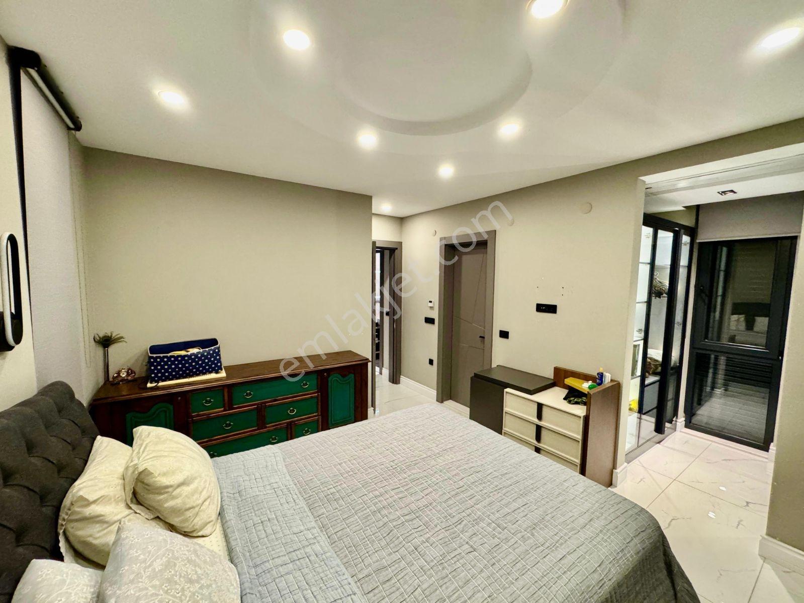 Altınkalede Havuzlu Yerden Isıtmalı 4+1 Lüks Villa Kiralık - Görsel 32