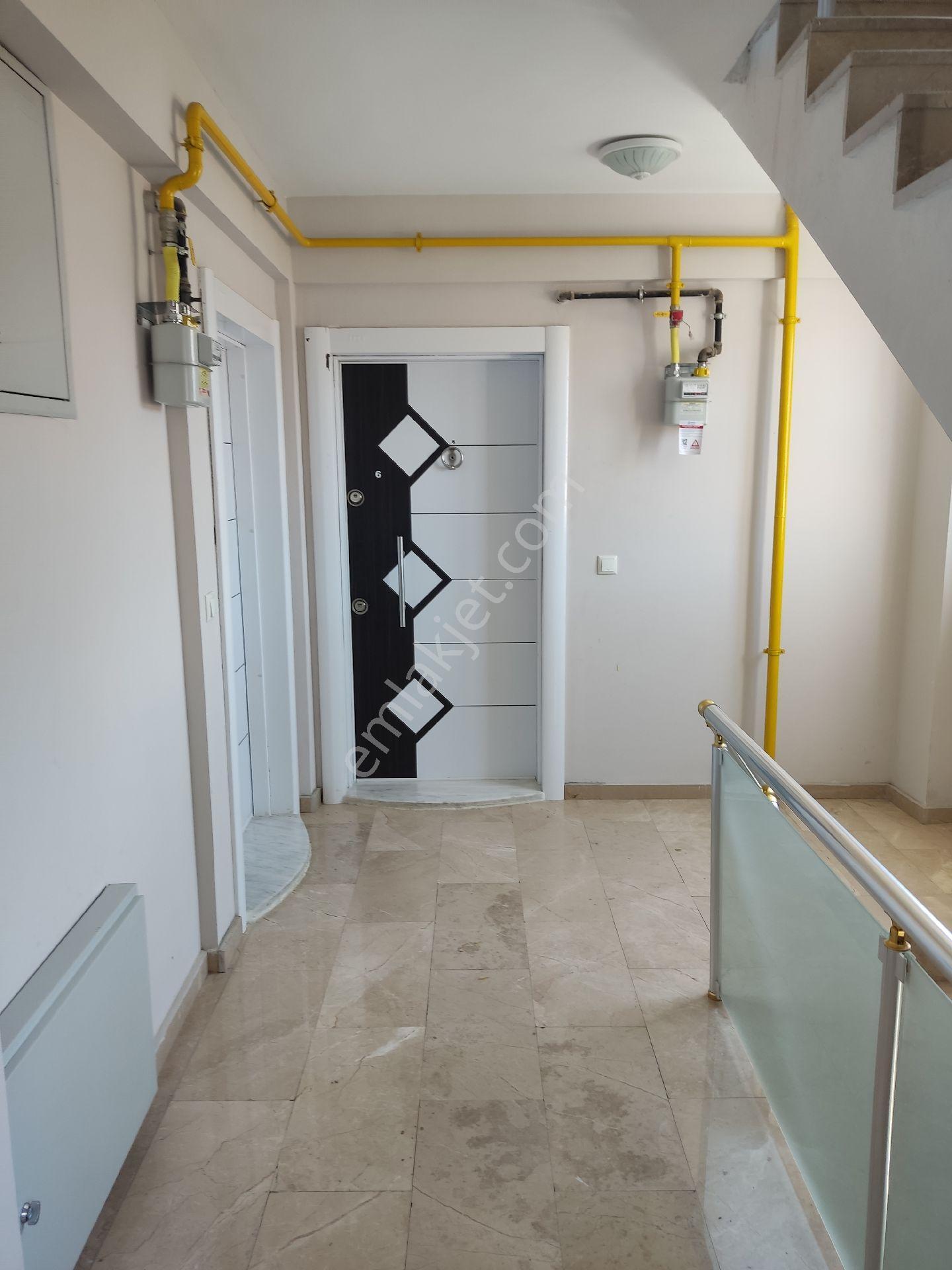 Ali Erişgin'den Kiralık 1+1 Daire Atakum Merkezi Yerde - Görsel 13