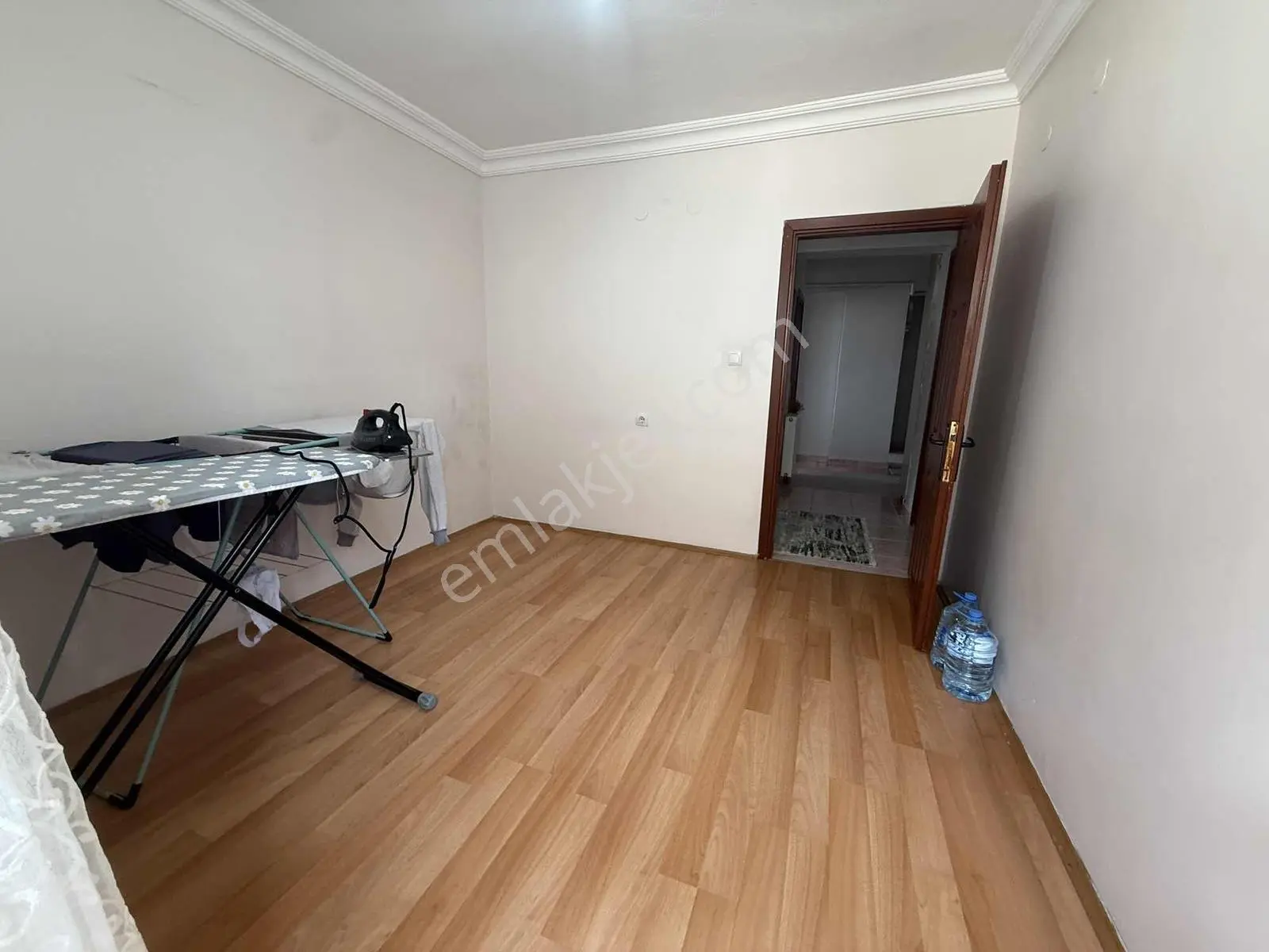 Manzaralı Merkeze Yakın Krediye Uygun Ara Katta Satılık 3+1 - Görsel 5