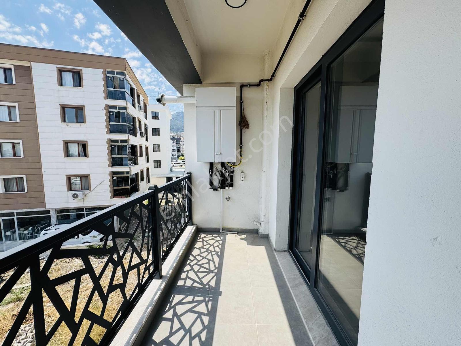 Yeni Mahallede 3 Yaşında 2+1 Lüks Ara Kat Daire Fırsatı - Görsel 15
