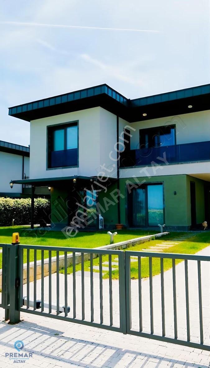 Yeşilyaka Su'da Kum Havuzu Yanı Genişletişmiş 5+1 Kiralık Villa - Görsel 5