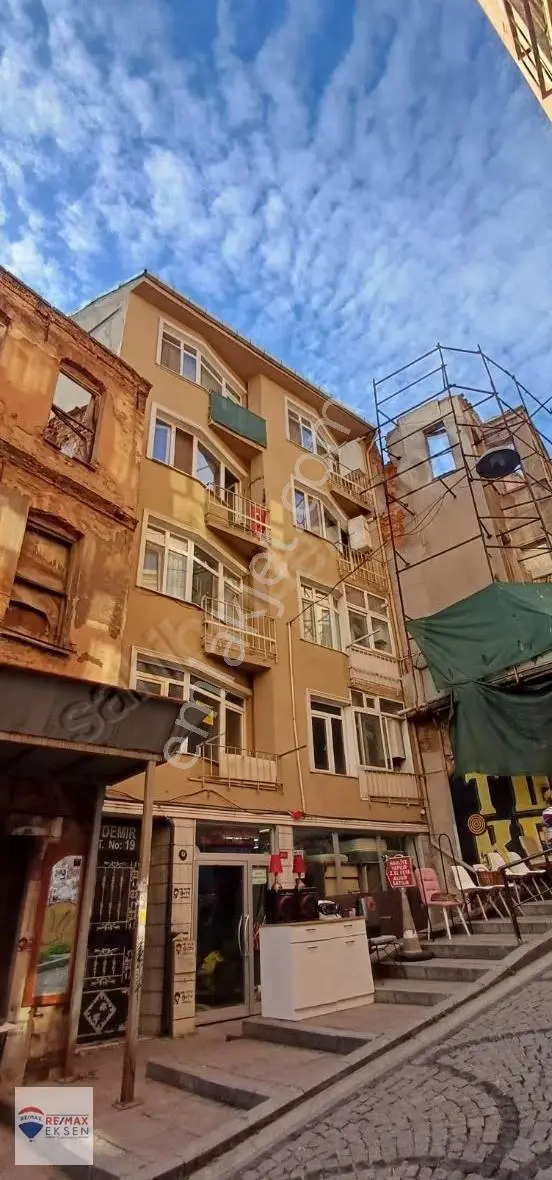 Beşiktas Maşuklar Yokuşunda 2+1 Kiralik Daire