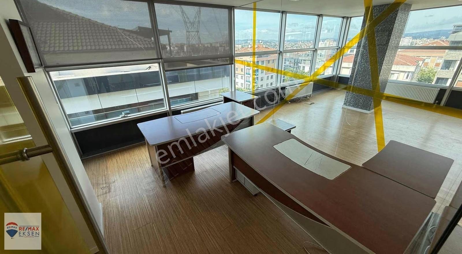 Üsküdar Kısıklı'da Prestijli Plazada Dubleks Ofis - Görsel 23