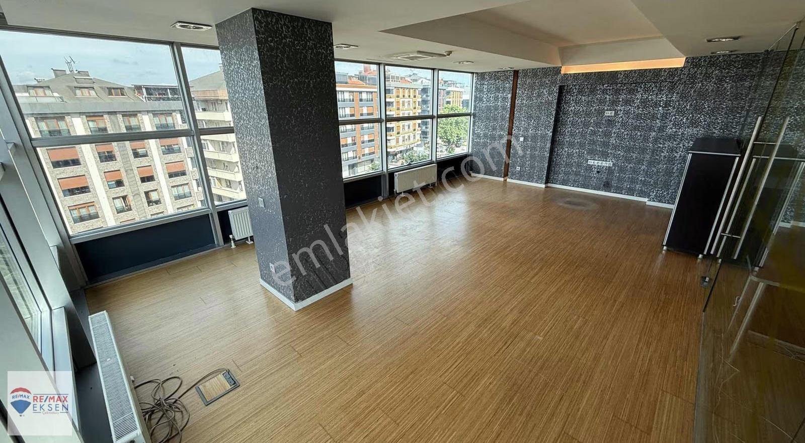 Üsküdar Kısıklı'da Prestijli Plazada Dubleks Ofis - Görsel 29
