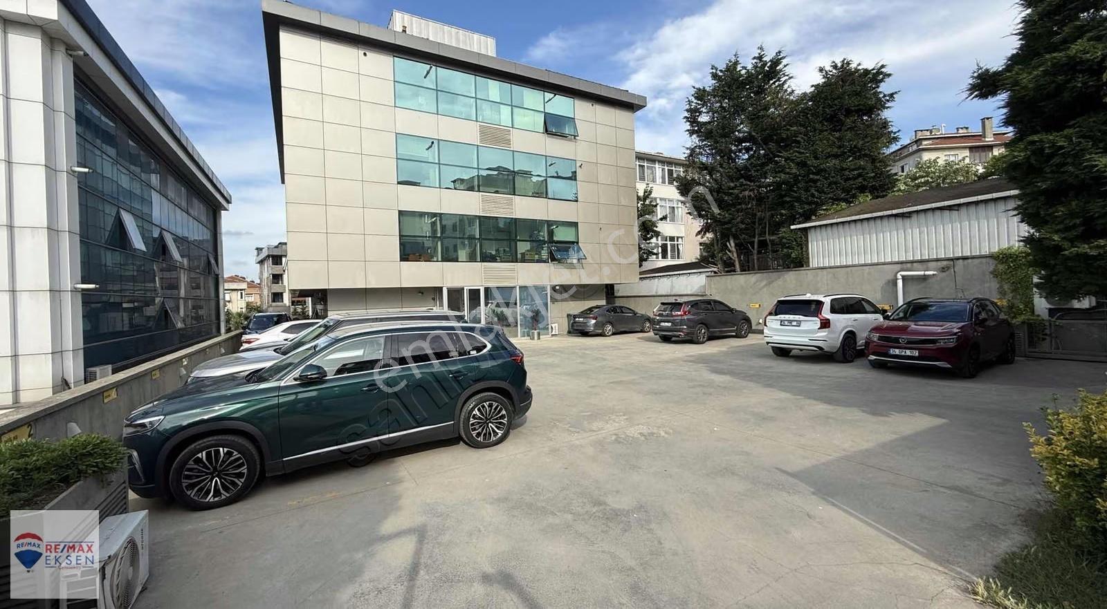 Üsküdar Kısıklı'da Prestijli Plazada Dubleks Ofis - Görsel 3