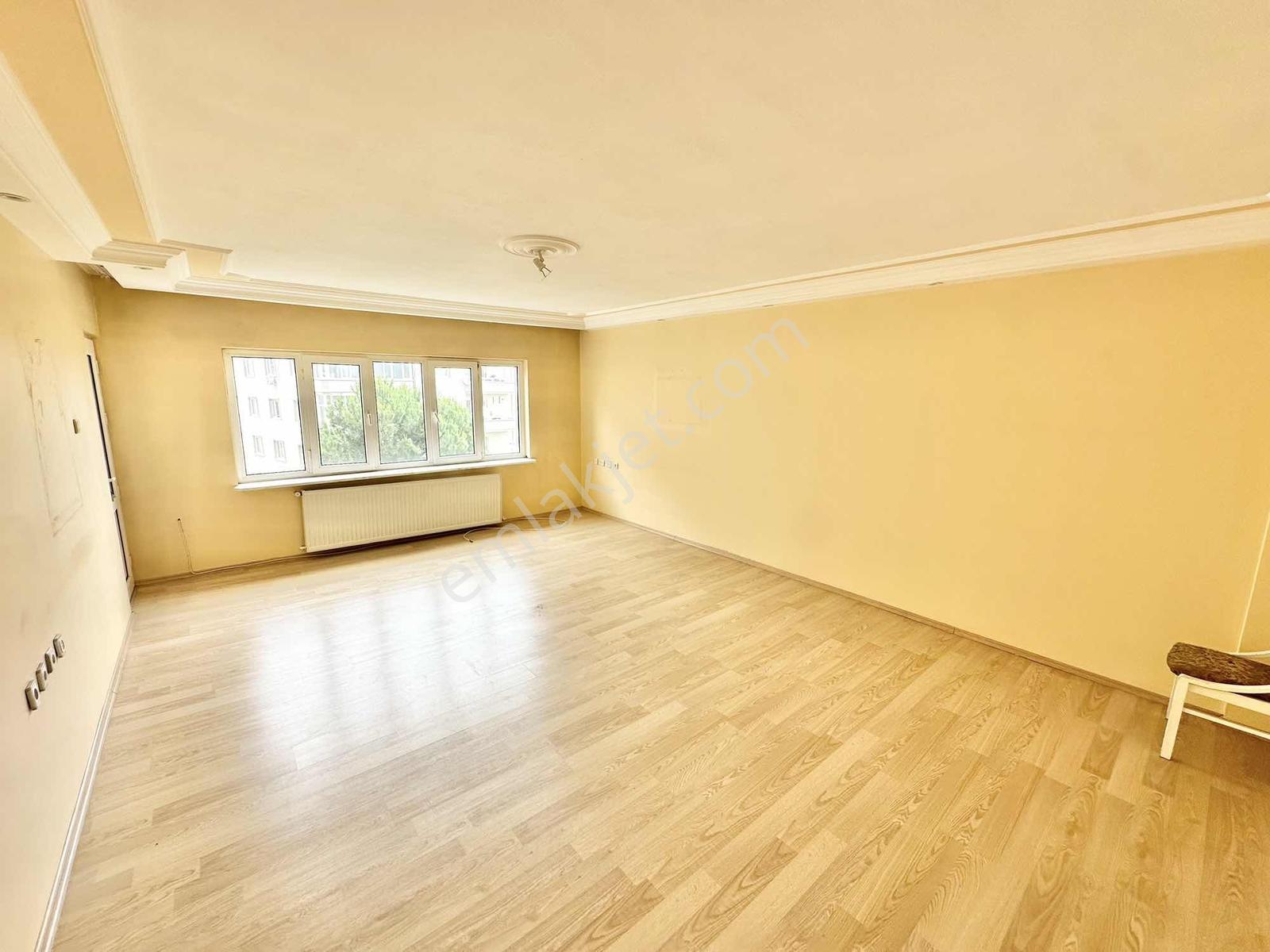 Remax Leon Ataevler Barış Mahallesi'nde Geniş 3+1 Kiralık Daire - Görsel 13