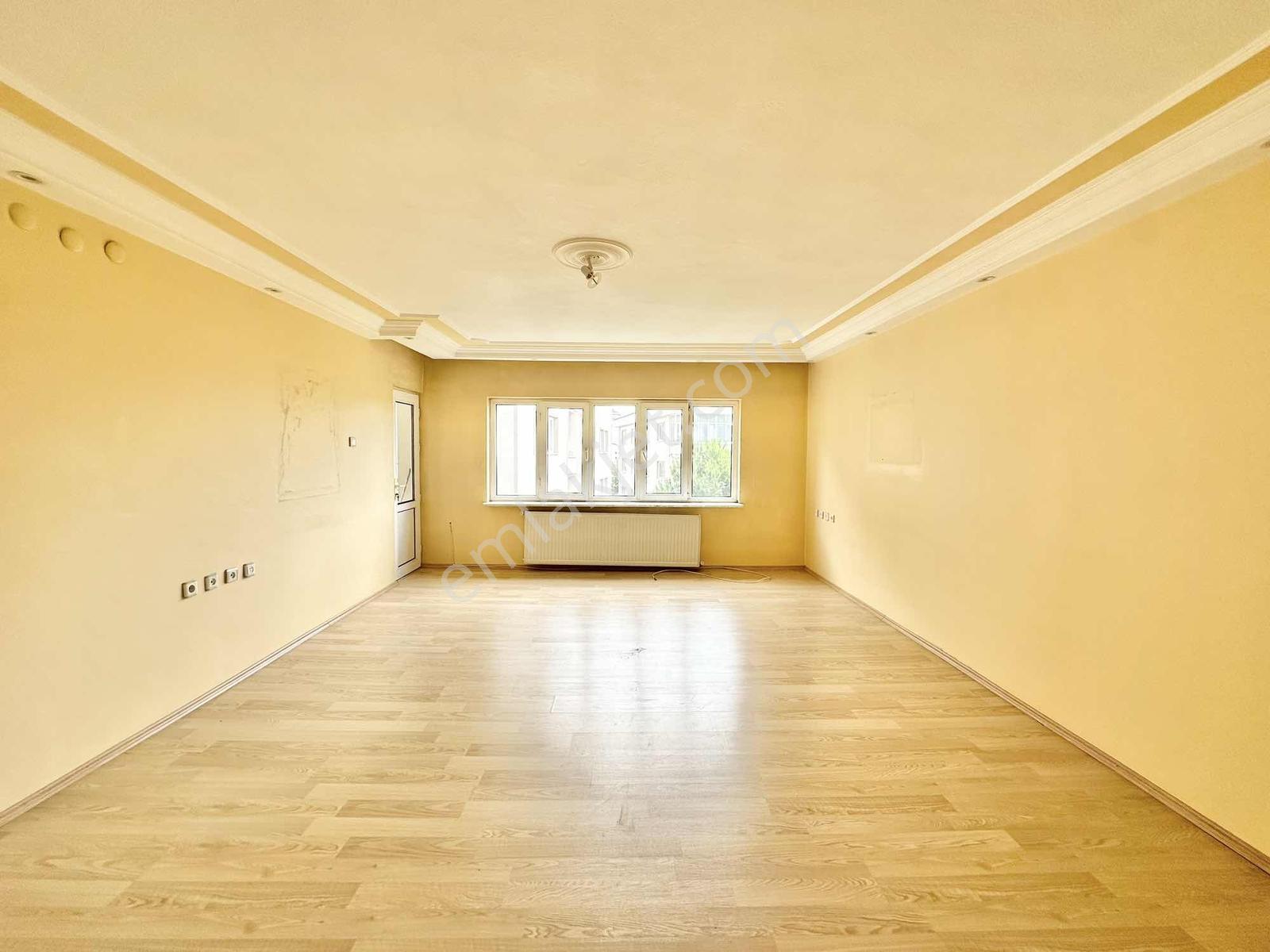 Remax Leon Ataevler Barış Mahallesi'nde Geniş 3+1 Kiralık Daire - Görsel 5