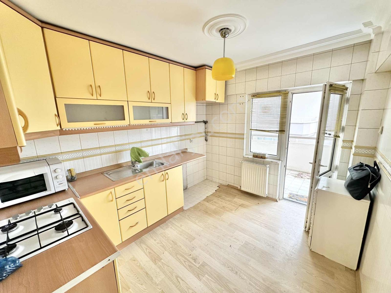 Remax Leon Ataevler Barış Mahallesi'nde Geniş 3+1 Kiralık Daire - Görsel 14