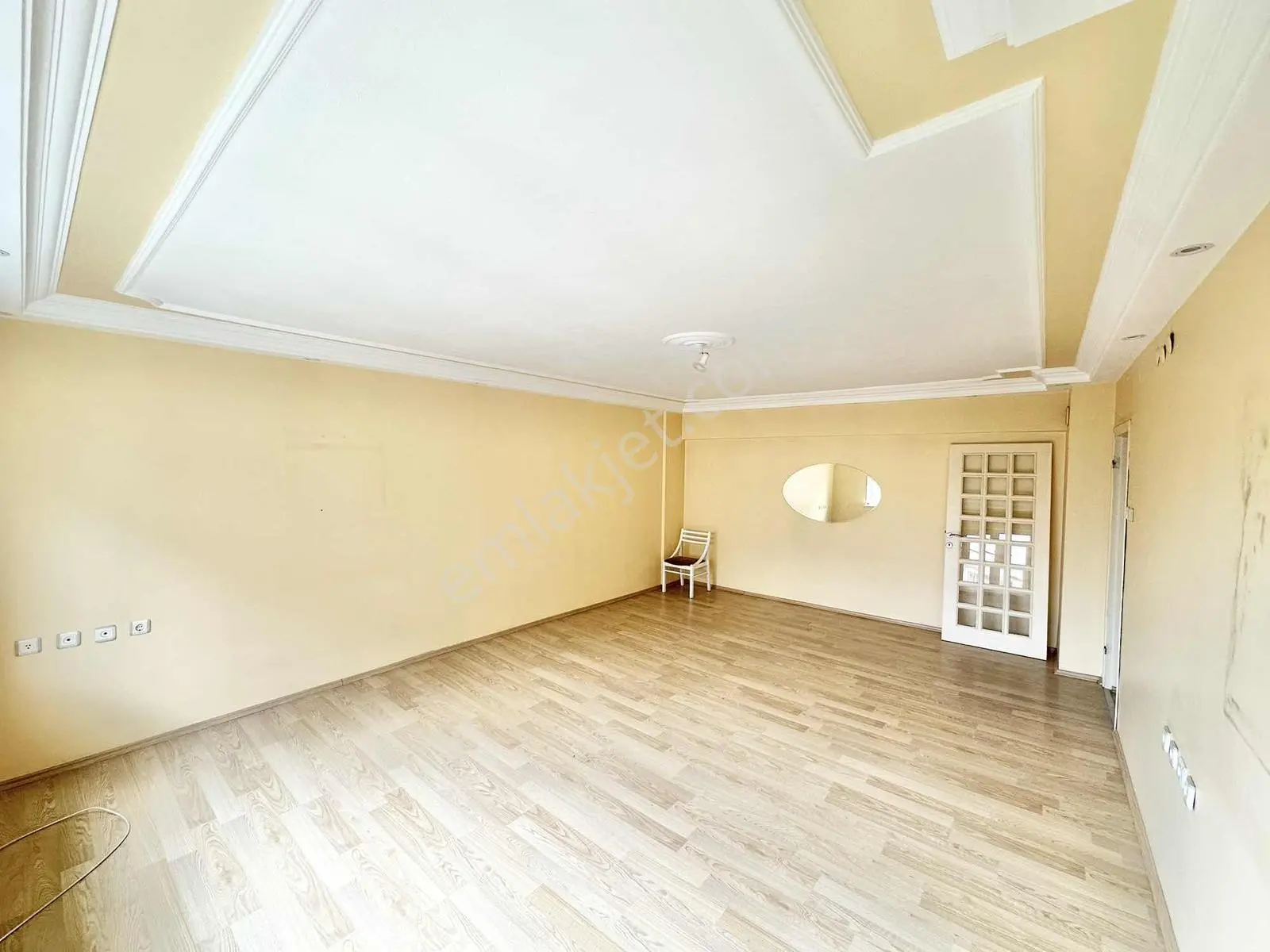 Remax Leon Ataevler Barış Mahallesi'nde Geniş 3+1 Kiralık Daire - Görsel 6