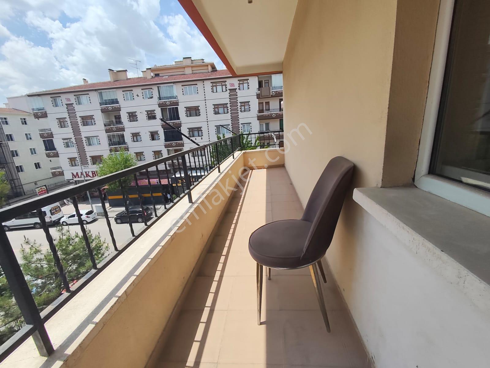 Yılmaz Gayrımenkulden 2 Ara Kat Cadde Üzerı Kıralık Daire - Görsel 26