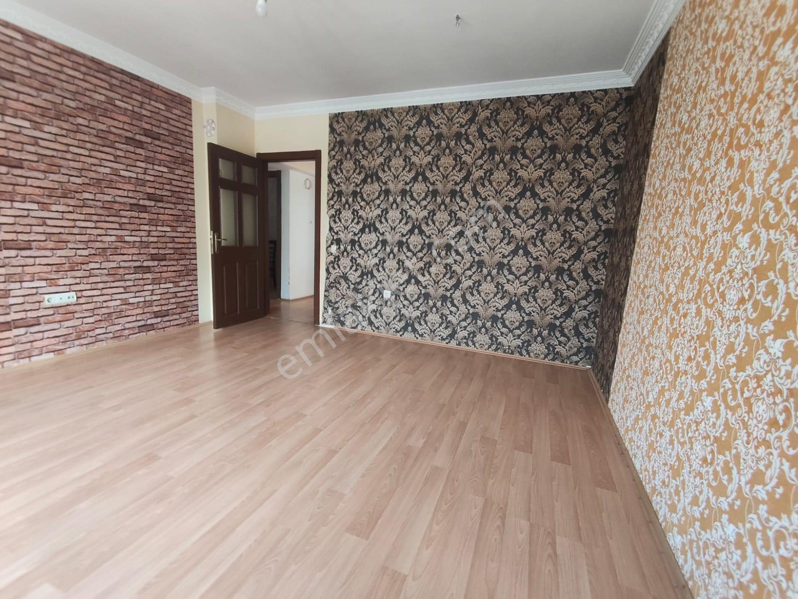 Yılmaz Gayrımenkulden 2 Ara Kat Cadde Üzerı Kıralık Daire - Görsel 18