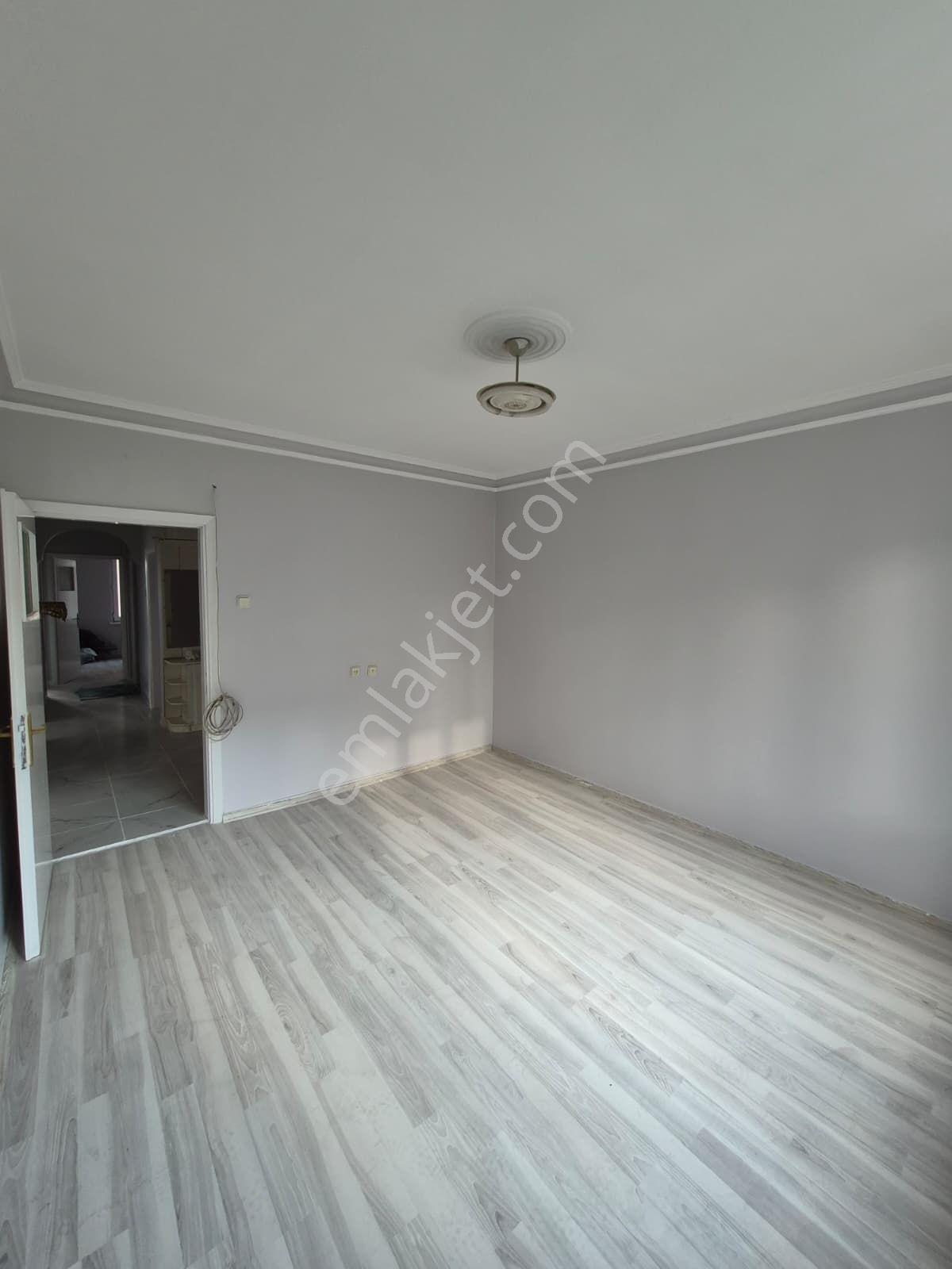 Afyon Üçok Emlaktan Cumhuriyet Mah 3+1 120m² Temiz Bakımlı Kiralık Daire - Görsel 15