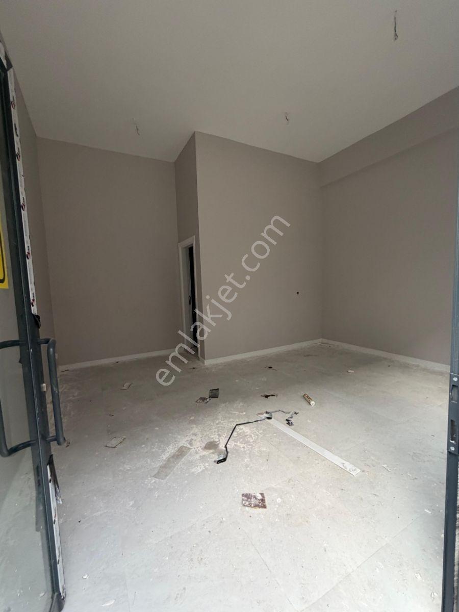 Çağ Emlak'tan Çark Caddesi Arkasında 30m2 Kiralık Dükkan - Görsel 3