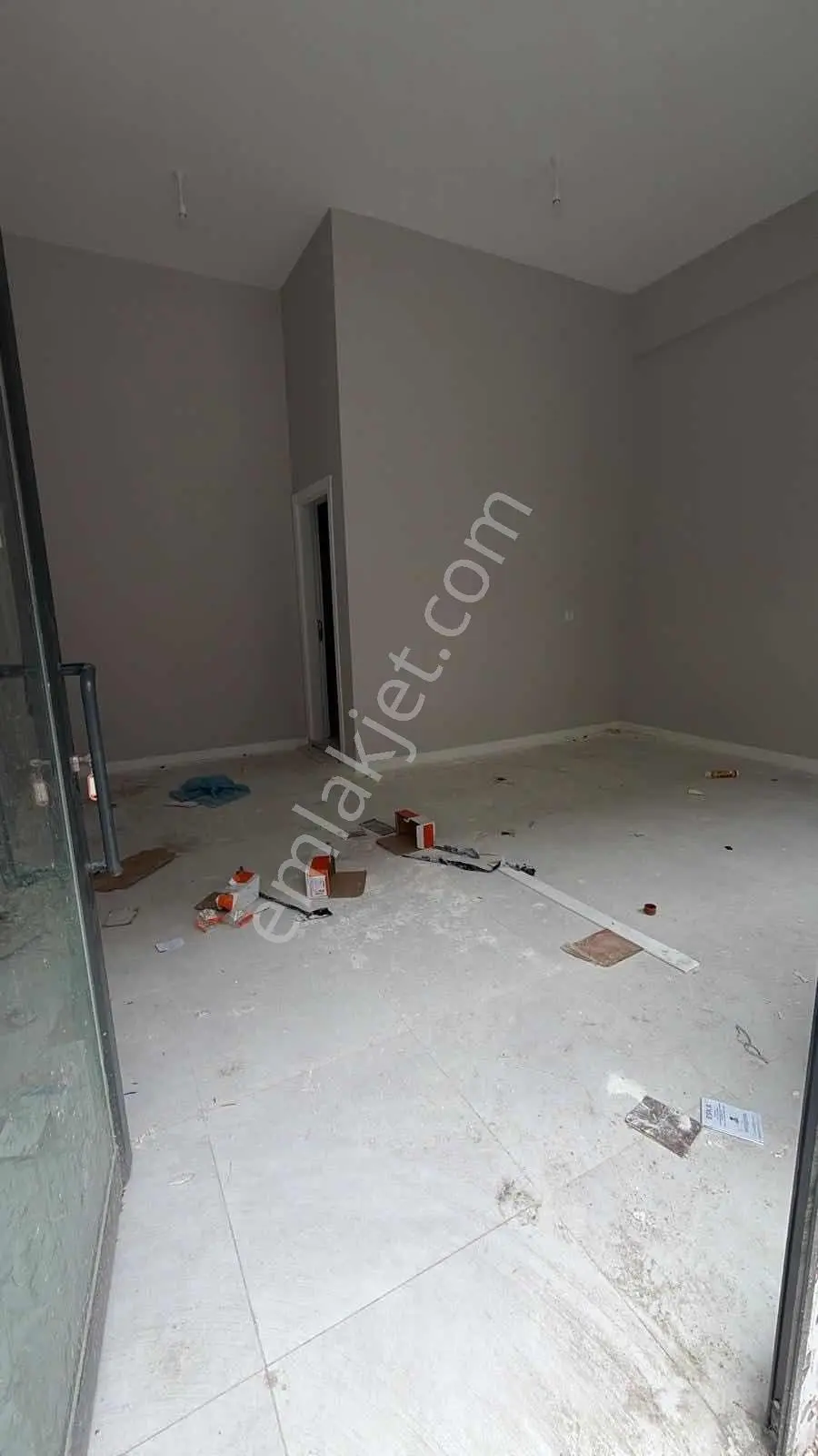 Çağ Emlak'tan Çark Caddesi Arkasında 30m2 Kiralık Dükkan - Görsel 4