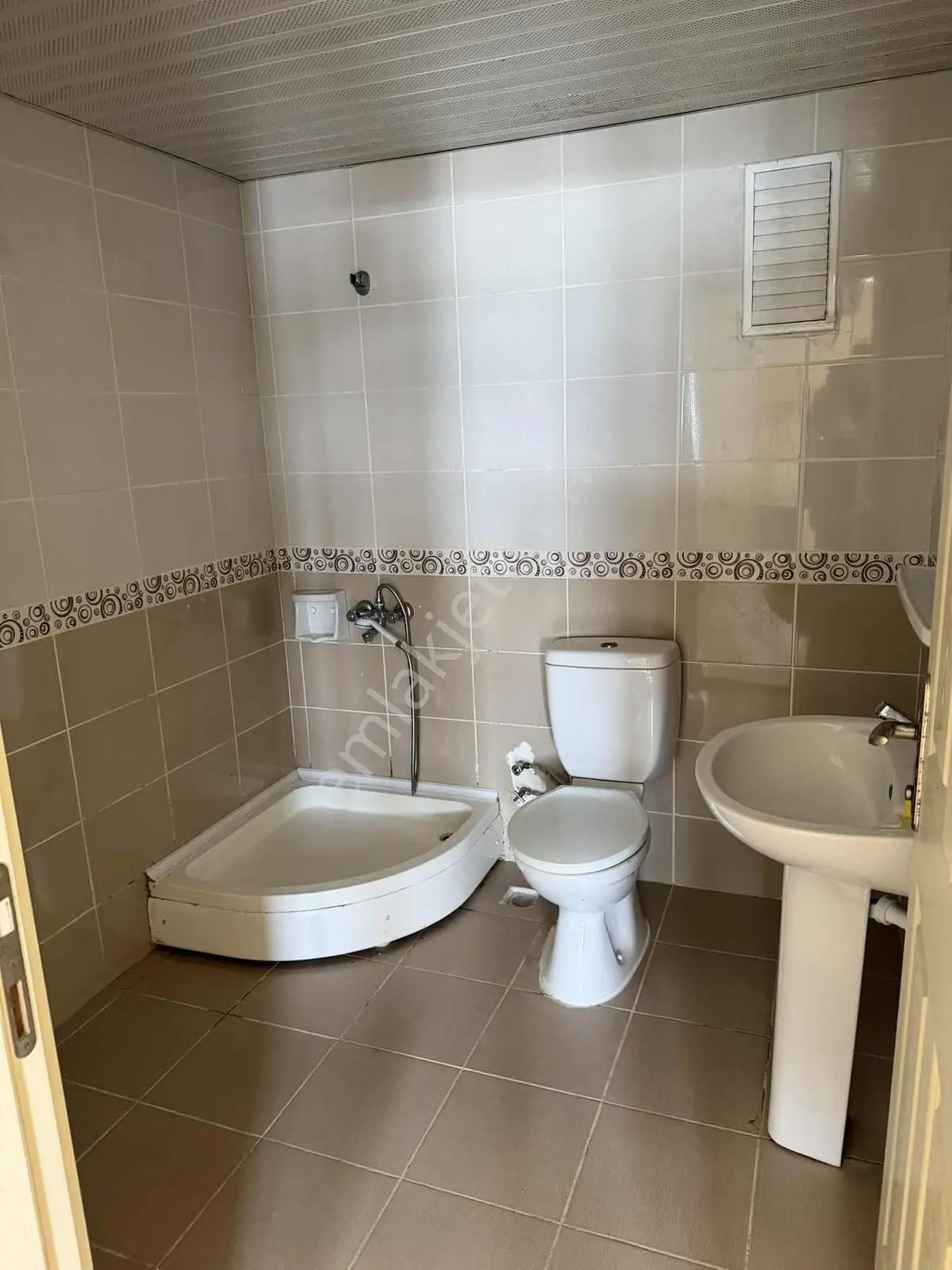Çağ Emlak Korucuk Vakıfkent'te 1+1 Oda 3 .kat Kiralık - Görsel 5