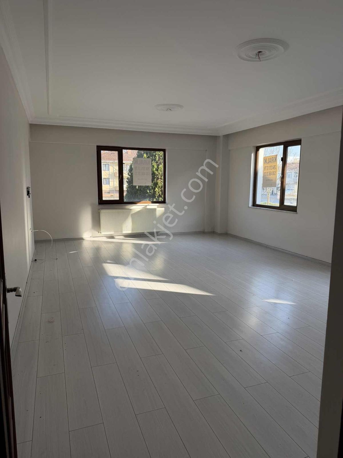 Çağ Emlak 'tan Merkez 3+1 165 M2 Ferah Daıre - Görsel 10