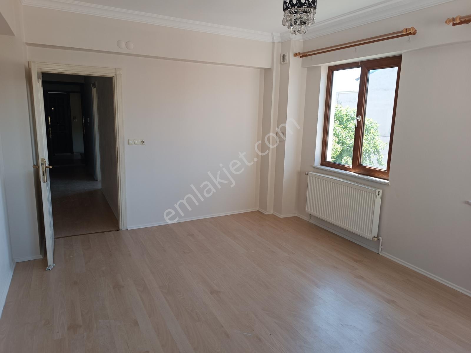 Çağ Emlaktan Sakarya Cad.90m2 2+1 2.kat Kiralık Daire - Görsel 9