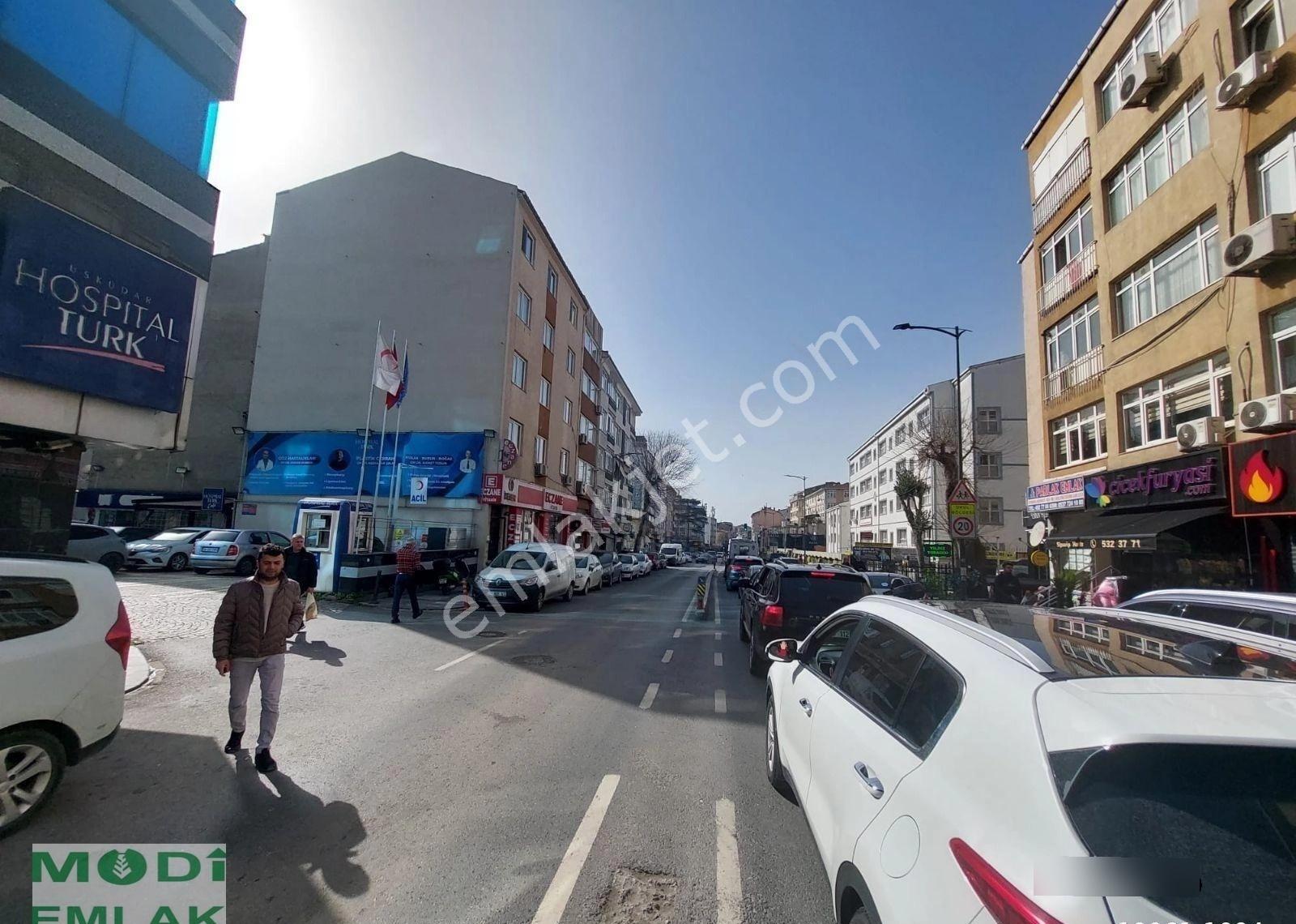 Üsküdar Merkezde Cadde Üzeri Satılık Bina - Görsel 7