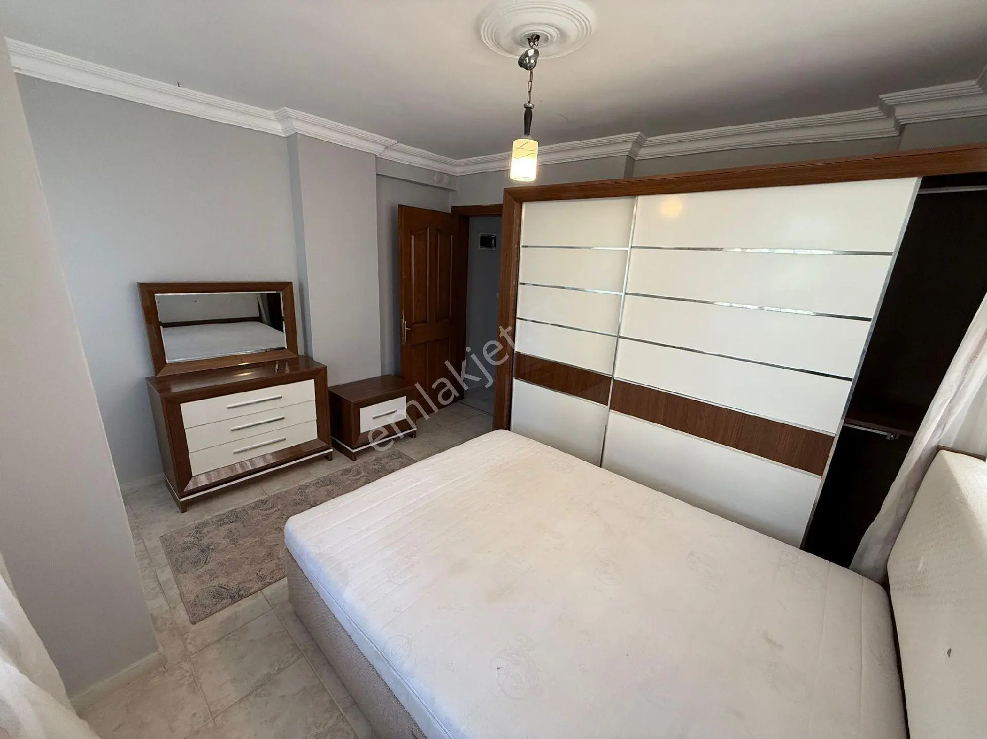Didim Efeler Mahallesin'de Satılık 3+1 Daire