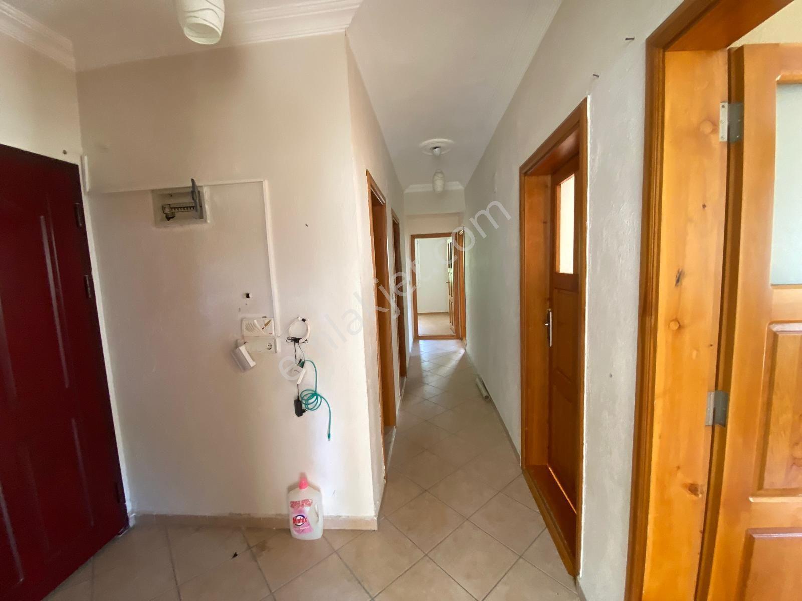 Patlangıçta Yeşillikler İçinde,otoparklı Ara Kat 3+1 135m2 Geniş Daire - Görsel 11