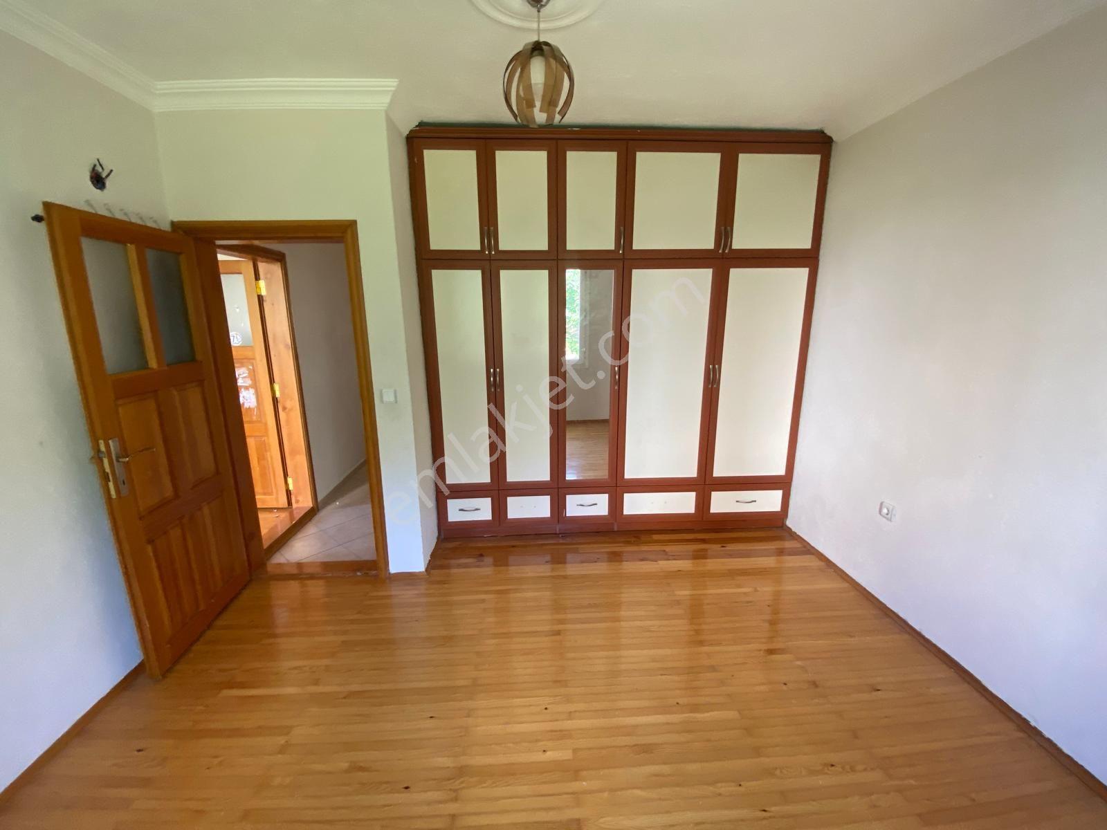 Patlangıçta Yeşillikler İçinde,otoparklı Ara Kat 3+1 135m2 Geniş Daire - Görsel 23