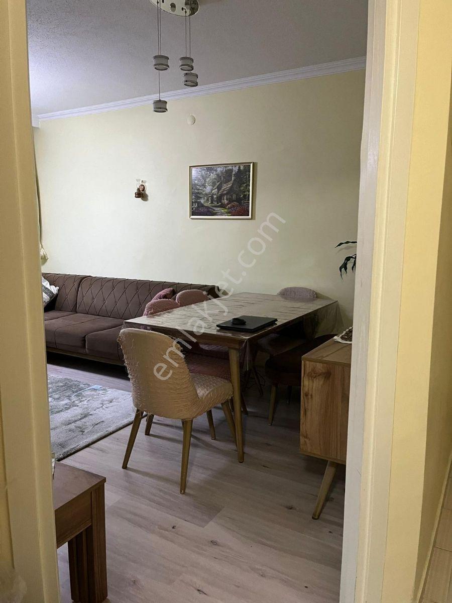 Küçükçekmece Atakent Mh., Menekşe 1 Sitesi Kiralık Tadilatlı 2+1 - Görsel 13