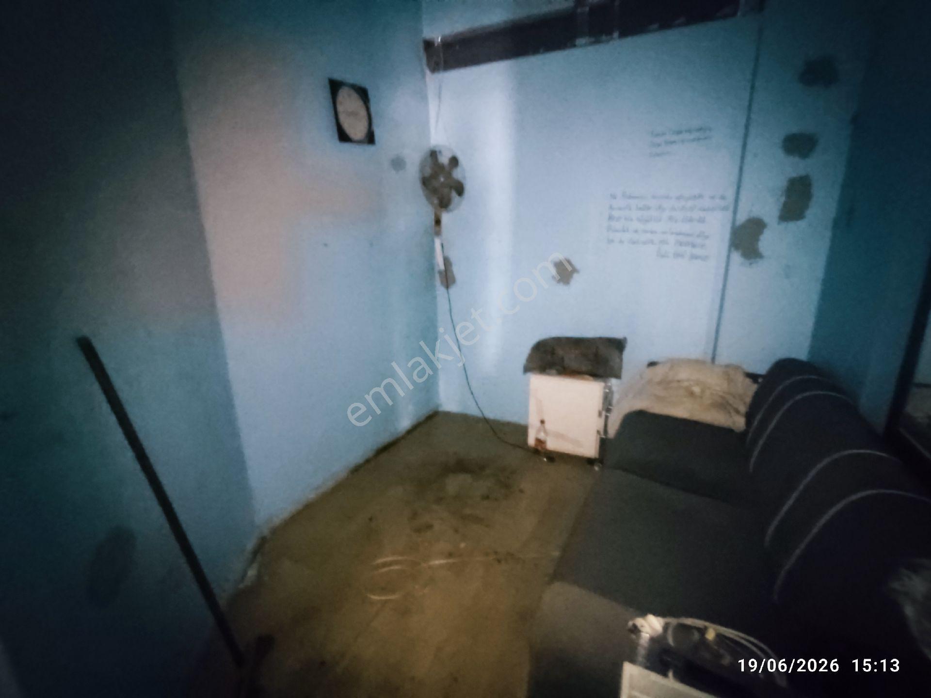 Bağcılar Çınar Mah.de 3 Katlı Köşe Bina - Görsel 24