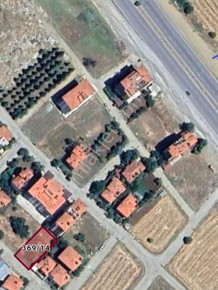 Acıpayam'da Denizli-antalya Yoluna Yakın Arsa
