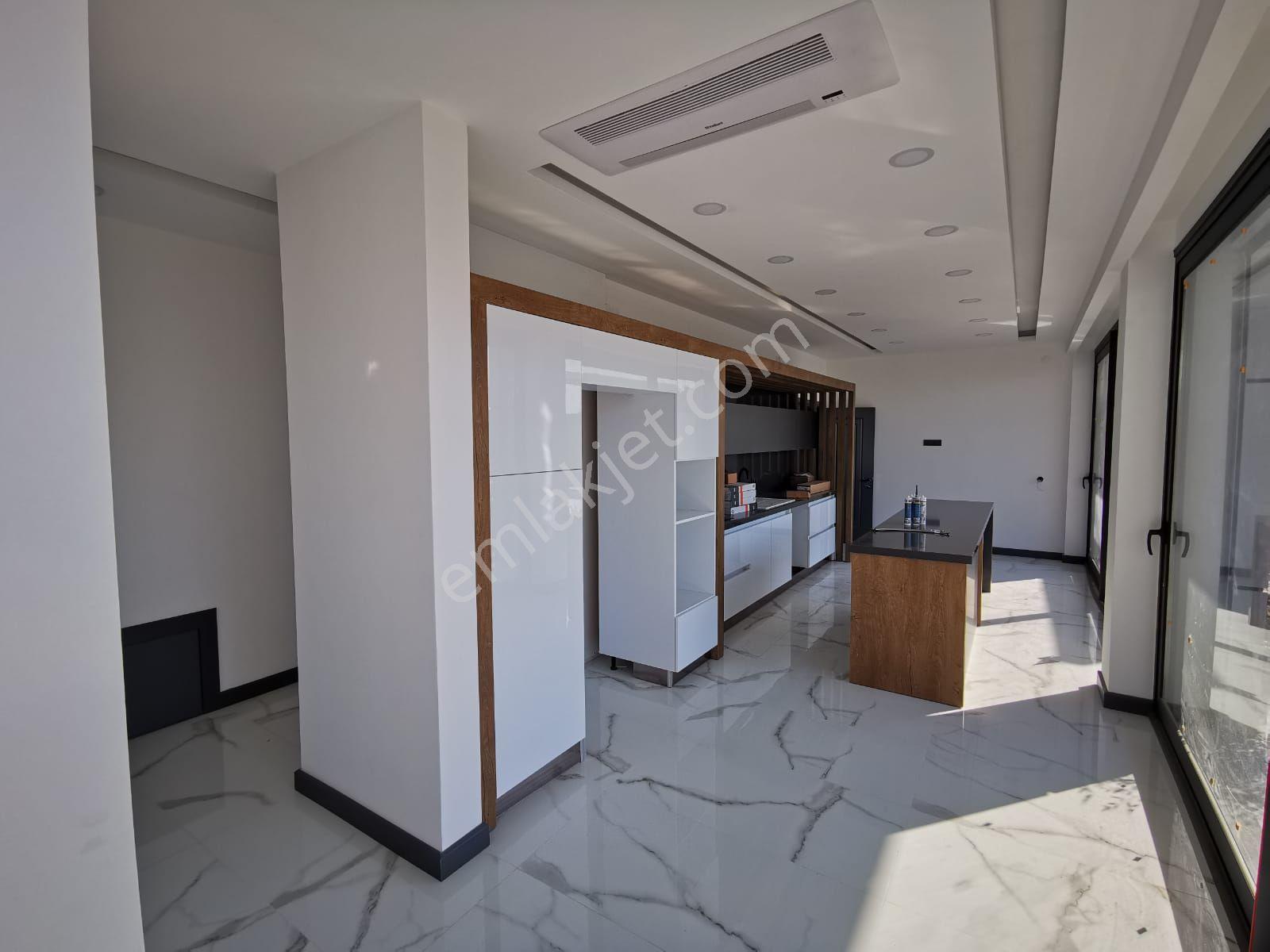 Marinada Kiralık!!-panaromık Manzara-özel Havuz-bahçe-otopark- Lüx-modern-7+1-1000 M2-tam Müstakil - Görsel 20