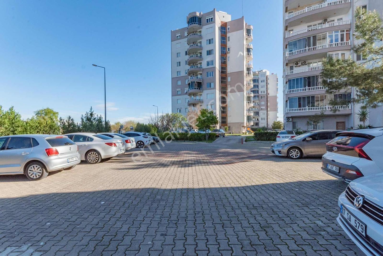 Çağlayan'da Havuzlu Site İçerisinde Masrafsız Arakat 3+1 Daire - Görsel 29