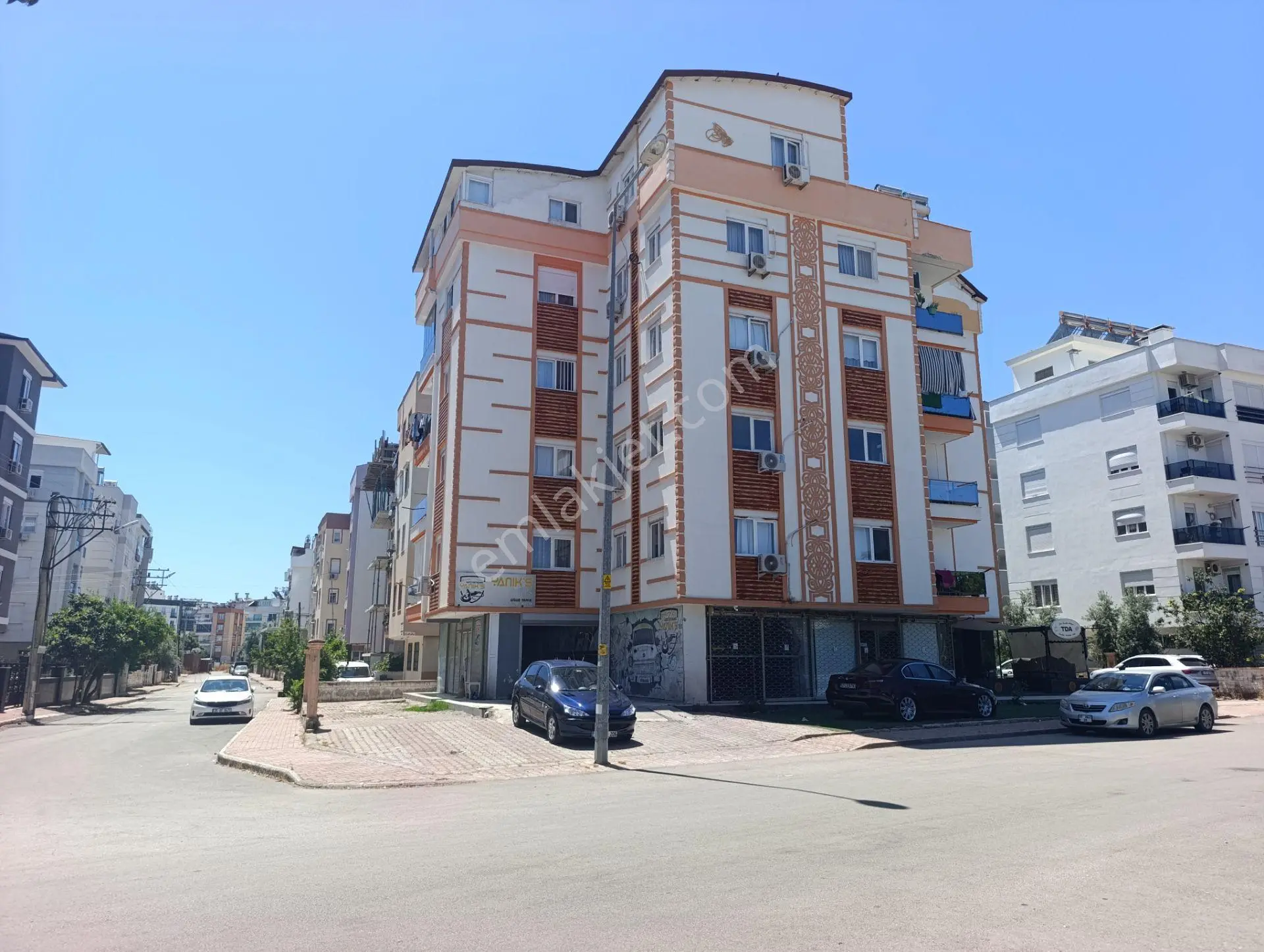 Kızıltoprakta Önü Full Açık, Asansörlü, Klimalı, Masrafsız 2+1