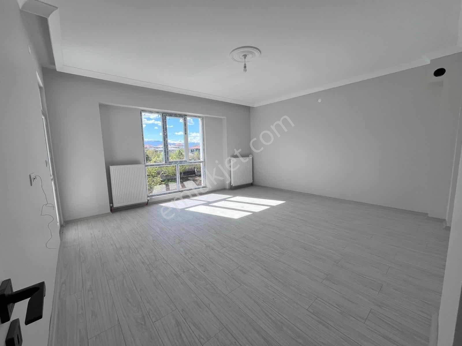 Remax Dem'den Paşa Mahalle'sinde Kiralık Daire - Görsel 18