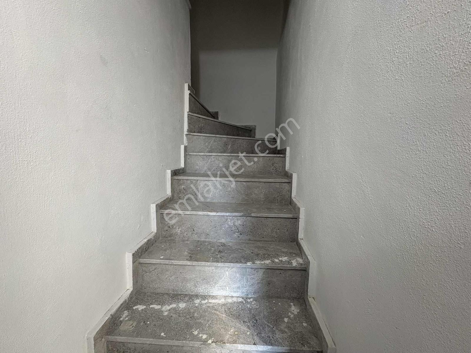 Kemerağazı Oteller Bölgesinde Site İçerinde Tripleks - Görsel 2