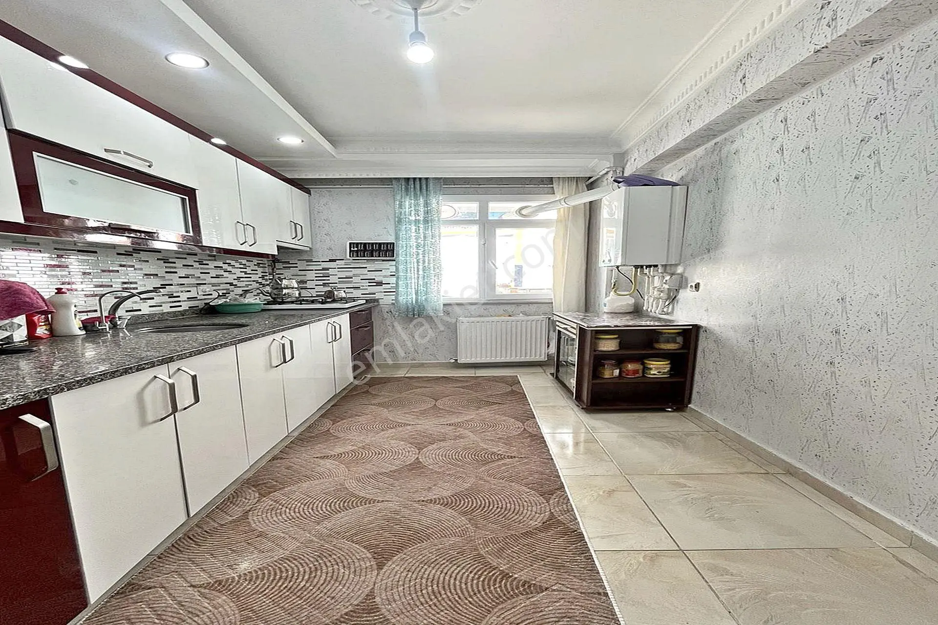 Cıty Center'a Yürüme Mesafesinde Satılık 2+1 Yüksek Giriş