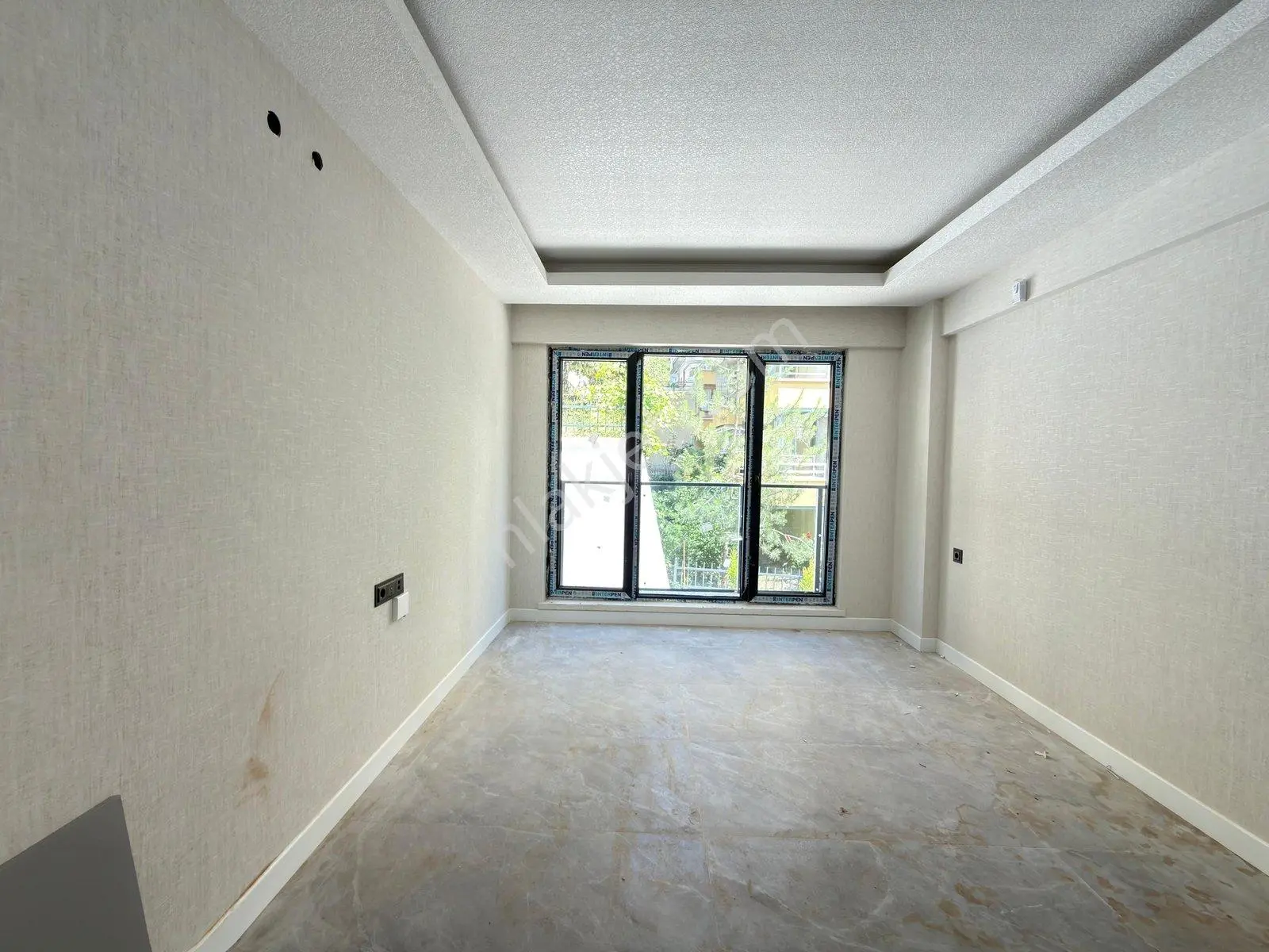 Kariyer'den Şehir Hastanesi Anteras Awm Komşu Sıfır 1+1 Daireler