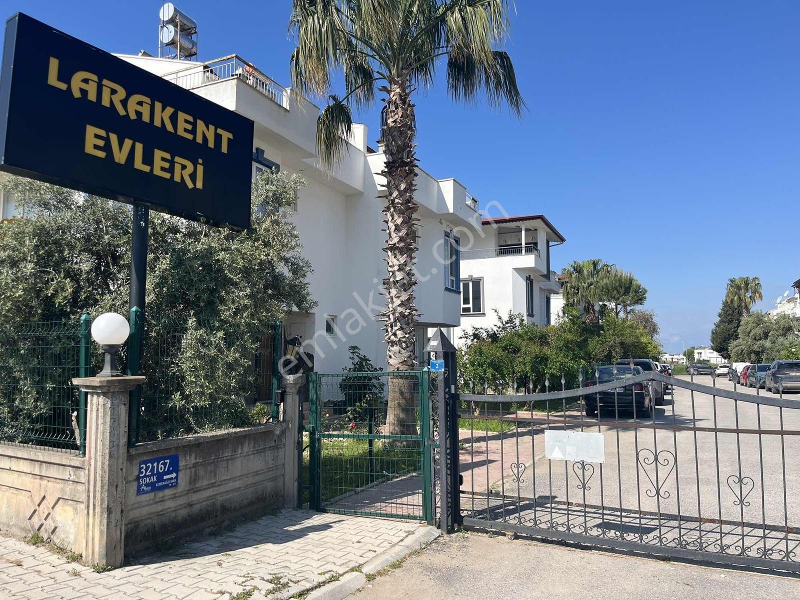 Kemerağzı'nda Asfalt Yola Sıfır 4.450 M2 Çilek Tarlası - Görsel 13