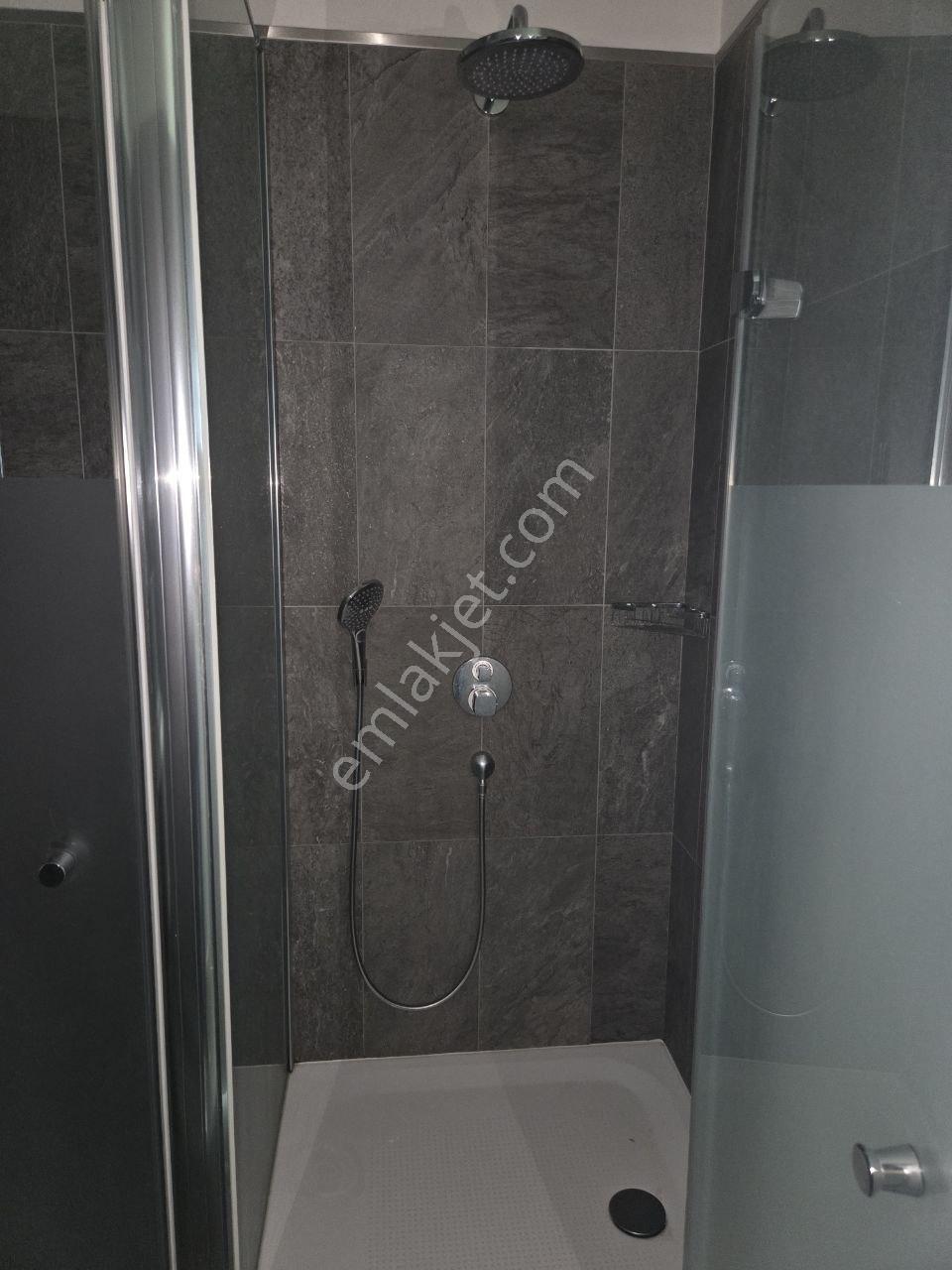 Maslak 42'de Şehir Manzaralı | Lüks 1+1 Kiralık Daire - Görsel 17