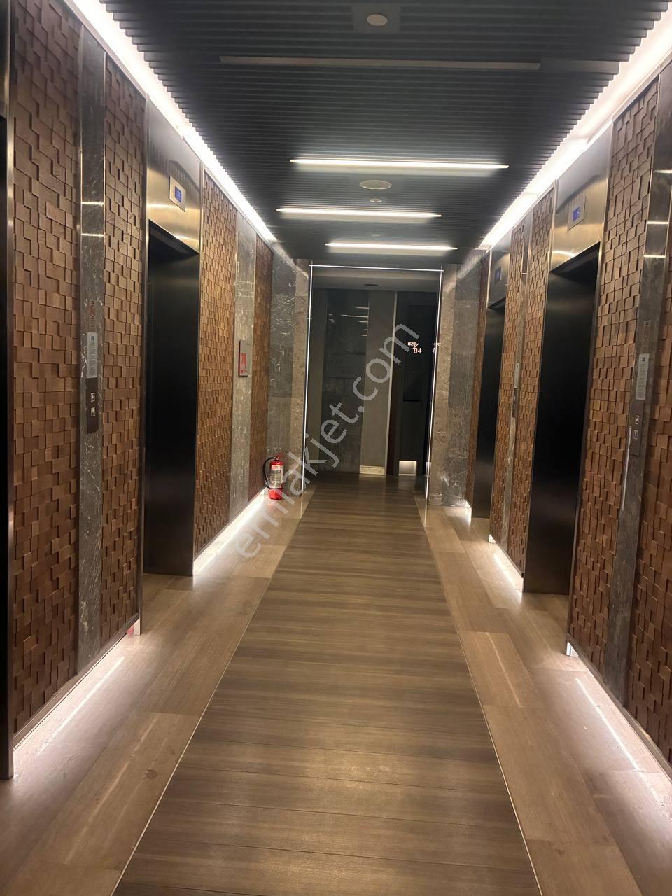 Maslak 42'de Şehir Manzaralı | Lüks 1+1 Kiralık Daire - Görsel 19