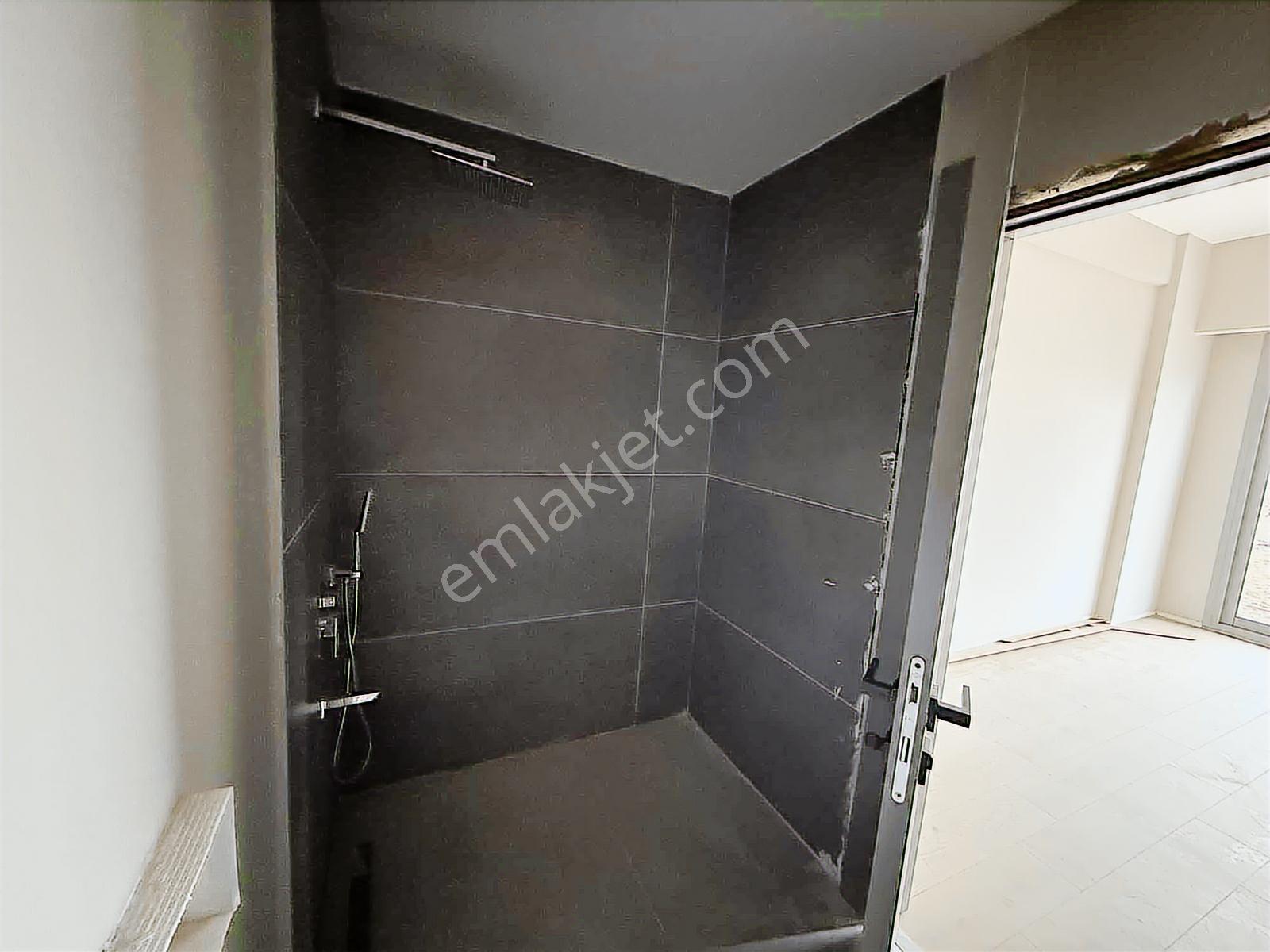 Altıntaş 40 Lık Yola Yakın Lüks Proje De Ebebeyn Banyolu 2+1 - Görsel 18