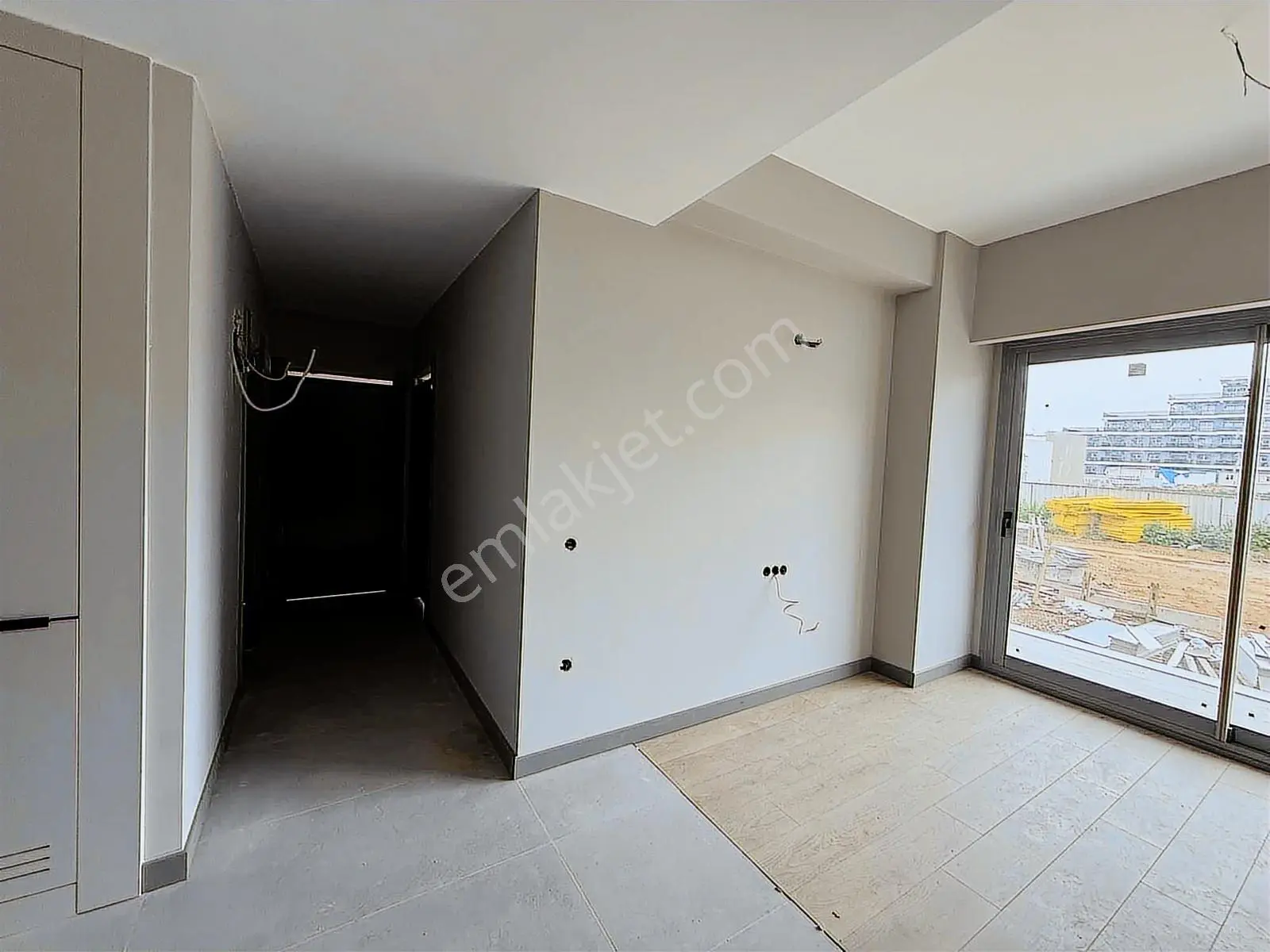 Altıntaş 40 Lık Yola Yakın Lüks Proje De Ebebeyn Banyolu 2+1 - Görsel 6