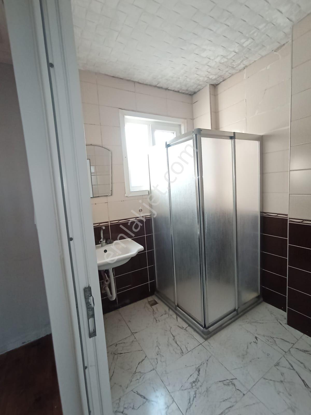 Beyoğlu Kasımpaşa Nalıncı Yokuşu'nda Kiralık 3+1, 120m2, 5.kat (asansör Yok) - Sözgen'den - 287k- - Görsel 26