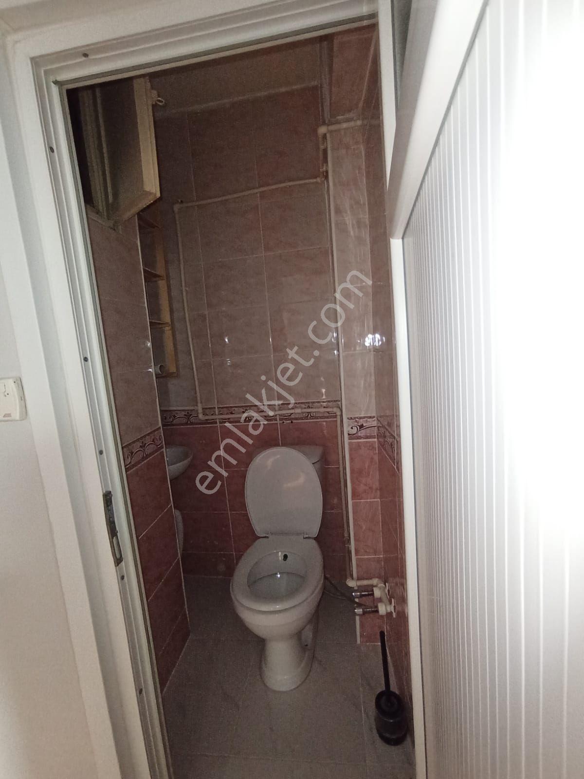 Beyoğlu Kasımpaşa Nalıncı Yokuşu'nda Kiralık 3+1, 120m2, 5.kat (asansör Yok) - Sözgen'den - 287k- - Görsel 23