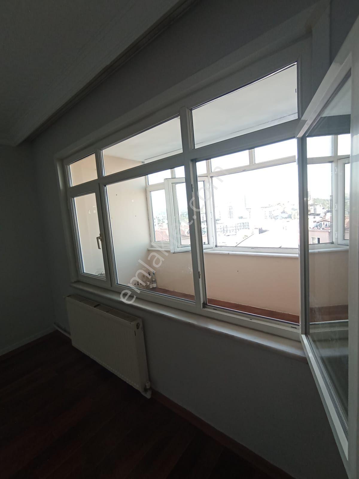 Beyoğlu Kasımpaşa Nalıncı Yokuşu'nda Kiralık 3+1, 120m2, 5.kat (asansör Yok) - Sözgen'den - 287k- - Görsel 7