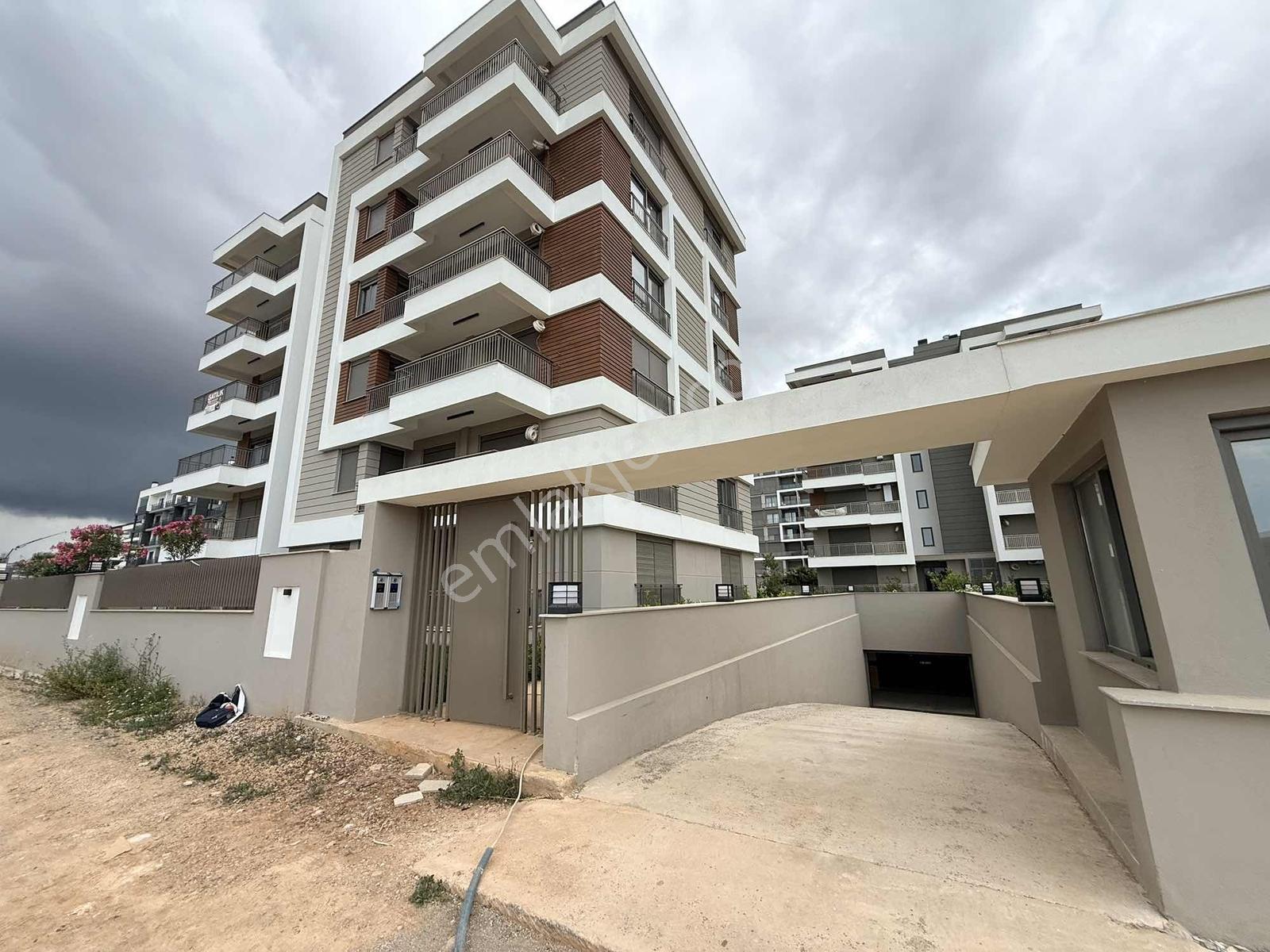 Altıntaş Da Kapalı Otopark/ebebeyn Banyolu Kiralık 2+1 - Görsel 17