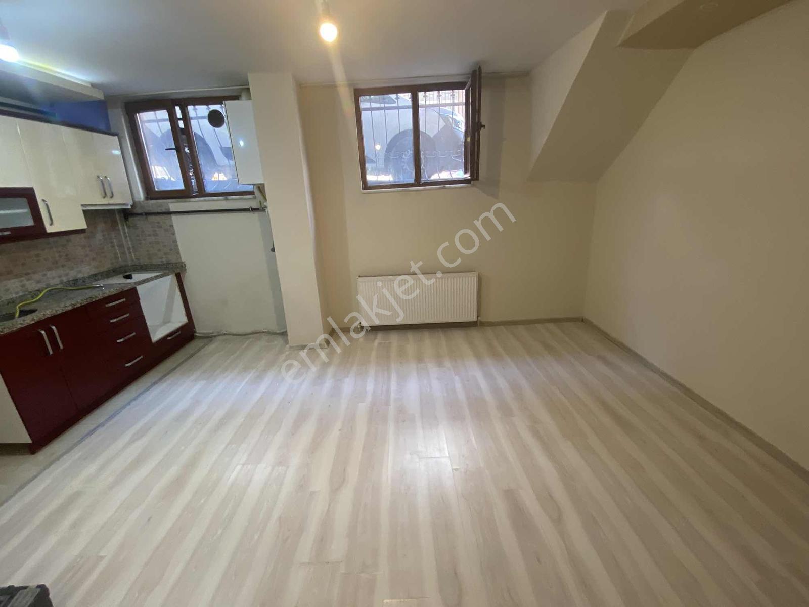 Evinibul'dan Emaar Avm Yakını İskanlı 75m2 2+1 B.katı Daire - Görsel 3