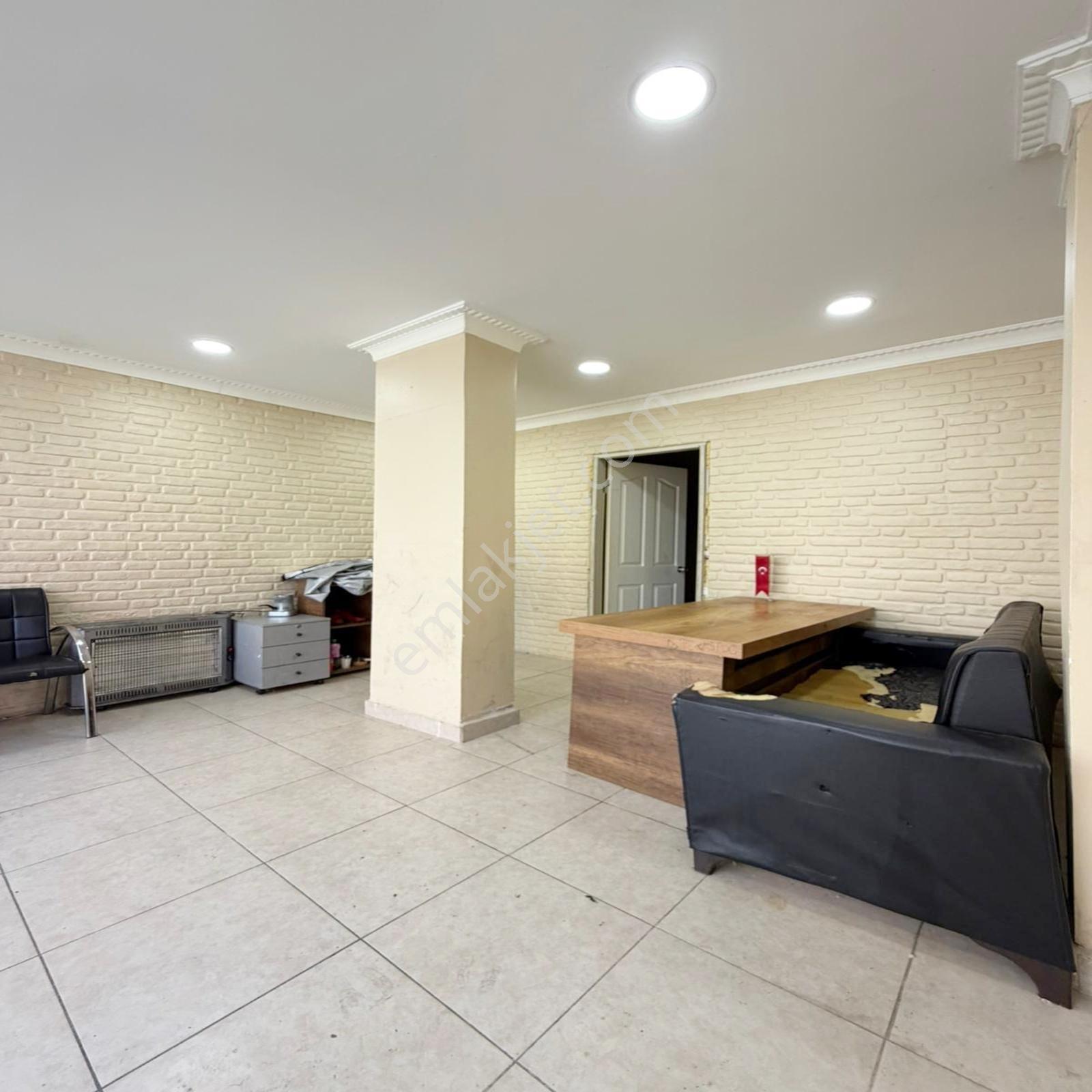 Çekmeköy Yapı Gayrimenkul'den Cadde Üstü Kiralık Dükkan !! - Görsel 25
