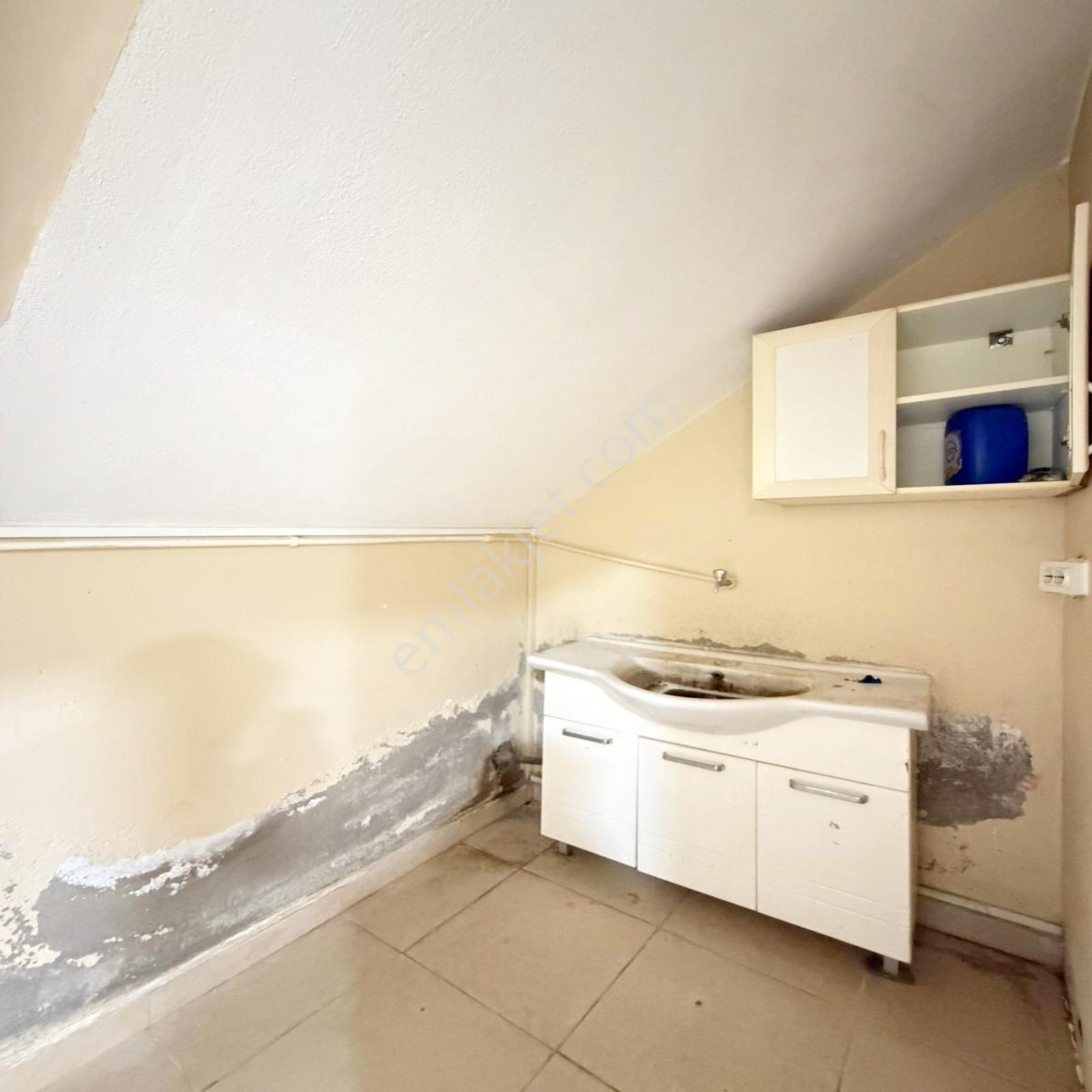 Çekmeköy Yapı Gayrimenkul'den Cadde Üstü Kiralık Dükkan !! - Görsel 6
