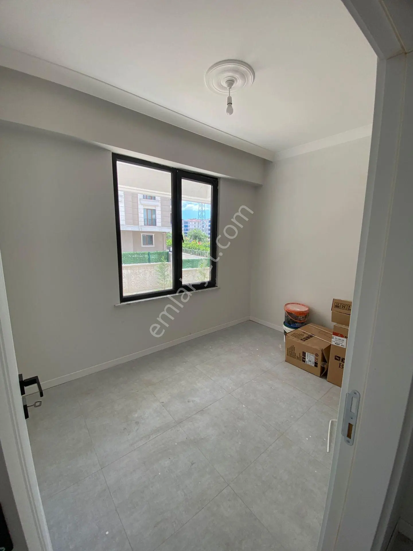 Nusratiye De Site İçi Havuzlu Kıralık 1+1 Daire - Görsel 3