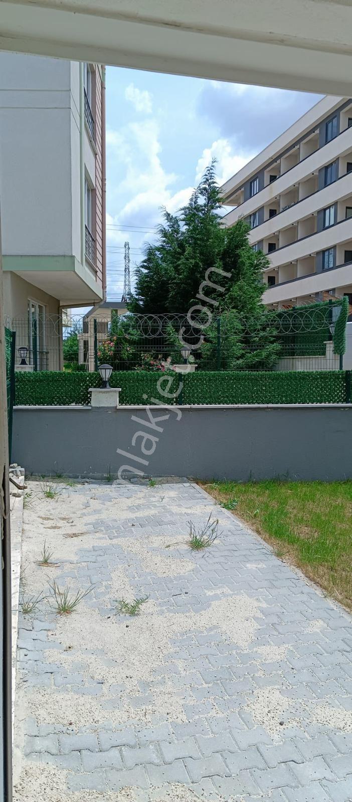 Nusratiye De Site İçi Havuzlu Kıralık 1+1 Daire - Görsel 7